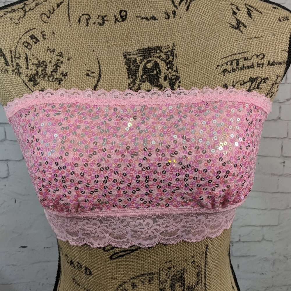 VICTORIA'S SECRET PINK Squined Lace Halter Bra